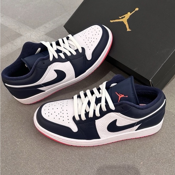 Nike Air Jordan Low - Dark Blue and White - Picture 3 of 6